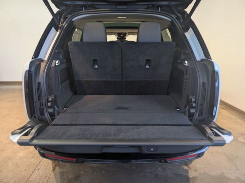 New 2026 Land Rover Range Rover Long Wheelbase SE image 5