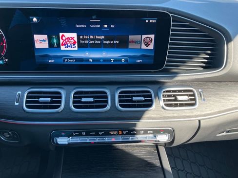 Used 2025 Mercedes-Benz GLE 350 4MATIC image 8