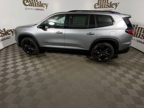 Used 2026 GMC Acadia Elevation w/ Black Edition image 5