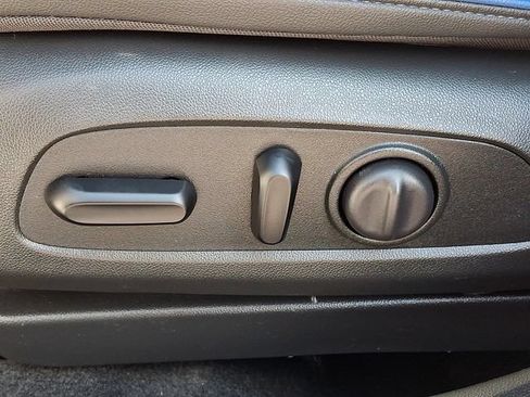 Used 2024 Buick Envista Sport Touring w/ Convenience I Package FWD image 14