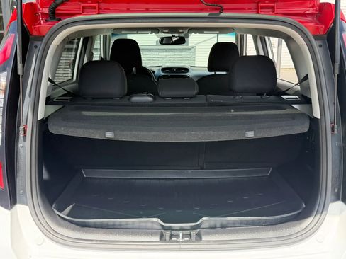 Used 2018 Kia Soul + FWD image 20
