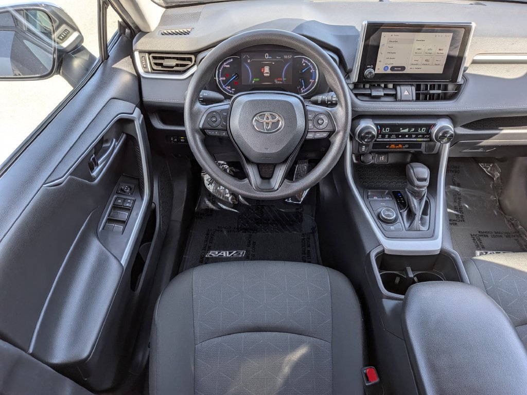 Used 2024 Toyota RAV4 XLE AWD/4WD image 16