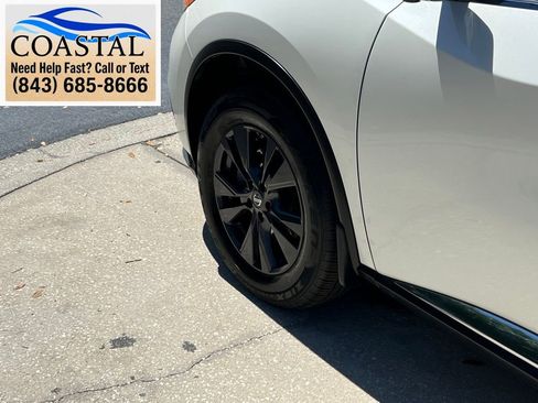 Used 2017 Nissan Murano SV w/ Premium Plus Package FWD image 30