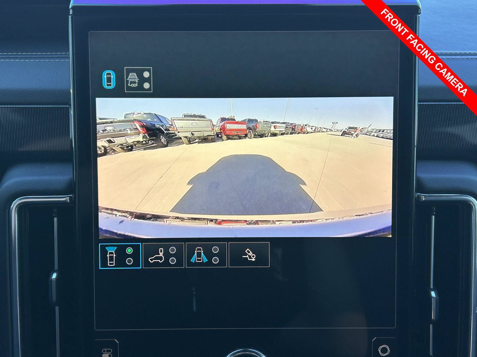 Used 2025 GMC Yukon Elevation AWD/4WD image 14