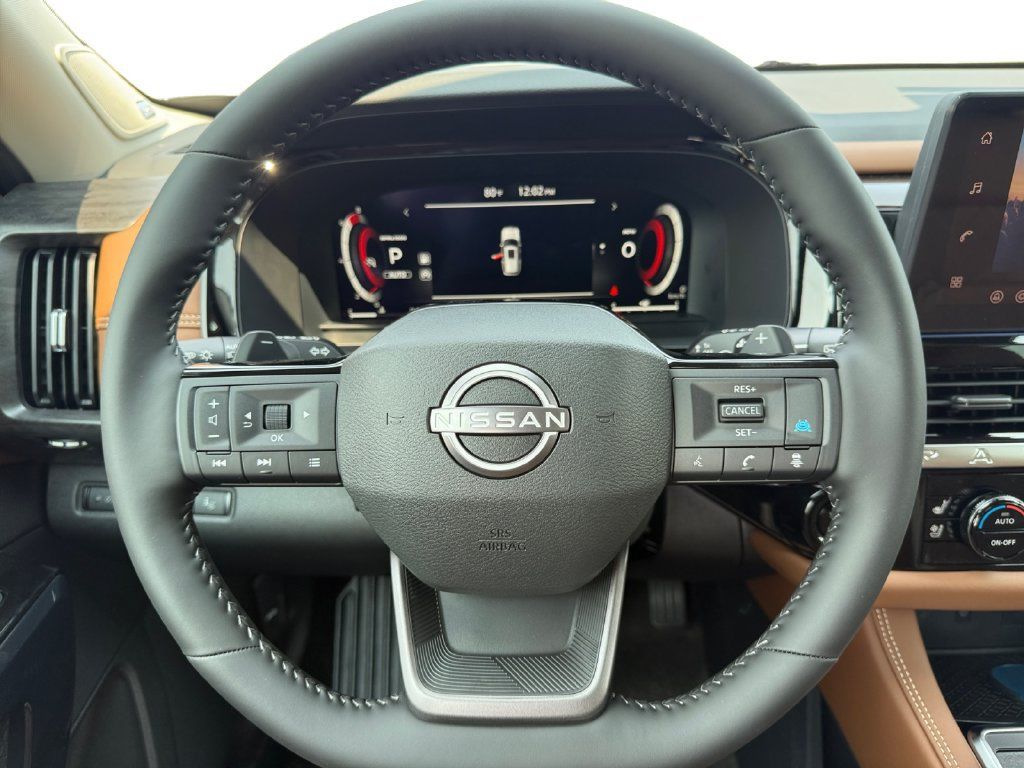 New 2026 Nissan Pathfinder Platinum AWD/4WD image 12