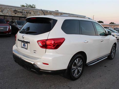 Used 2017 Nissan Pathfinder SL w/ SL Premium Package AWD/4WD image 7