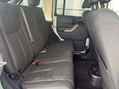 Used 2017 Jeep Wrangler Unlimited Sport w/ Quick Order Package 24S image 18