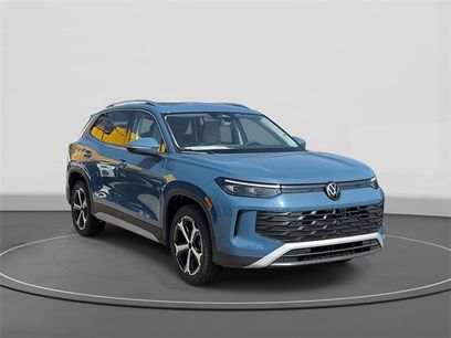 New 2025 Volkswagen Tiguan SE