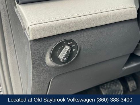 Used 2024 Volkswagen Taos SE image 35