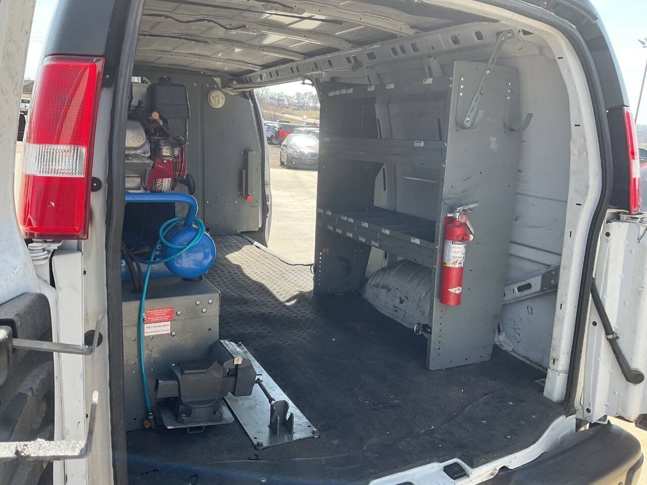 Used 2020 Chevrolet Express 3500 Extended w/ Driver Convenience Package RWD image 16