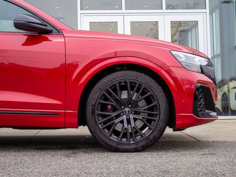 Used 2025 Audi SQ8 Prestige w/ Prestige Package image 5