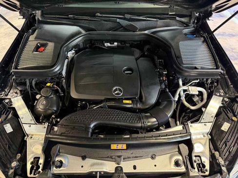 Used 2022 Mercedes-Benz GLC 300 4MATIC w/ AMG Line image 61