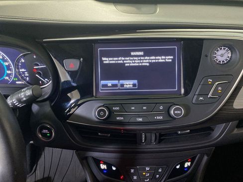Used 2020 Buick Envision Premium AWD/4WD image 26