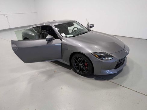 Used 2024 Nissan Z Performance w/ Floor Mat Package image 16
