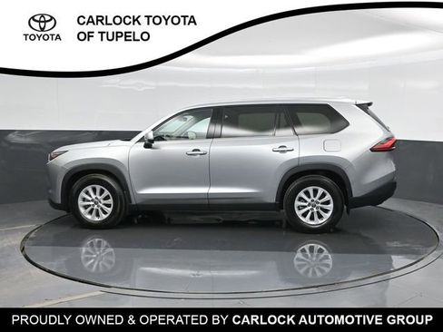 Used 2024 Toyota Grand Highlander XLE image 8