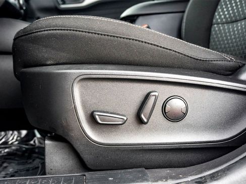 Used 2023 Ford Escape Active image 12