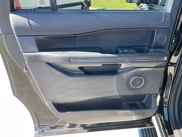 Used 2024 Ford Expedition Max Limited AWD/4WD image 17