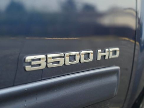 Used 2011 Chevrolet Silverado 3500 LTZ image 18