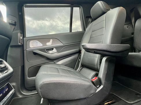 Certified 2024 Mercedes-Benz GLS 450 4MATIC image 13