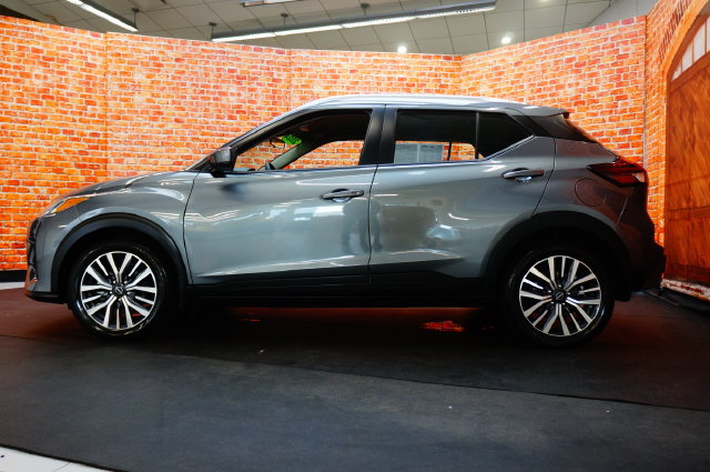 Certified 2024 Nissan Kicks SV FWD image 4