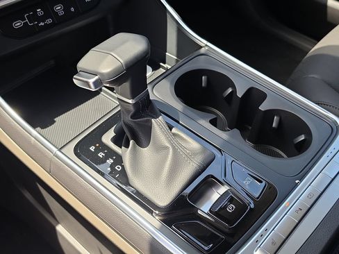 New 2027 Kia Carnival EX FWD image 27