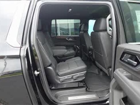 New 2025 GMC Yukon XL Denali w/ LPO, Illumination Package image 26