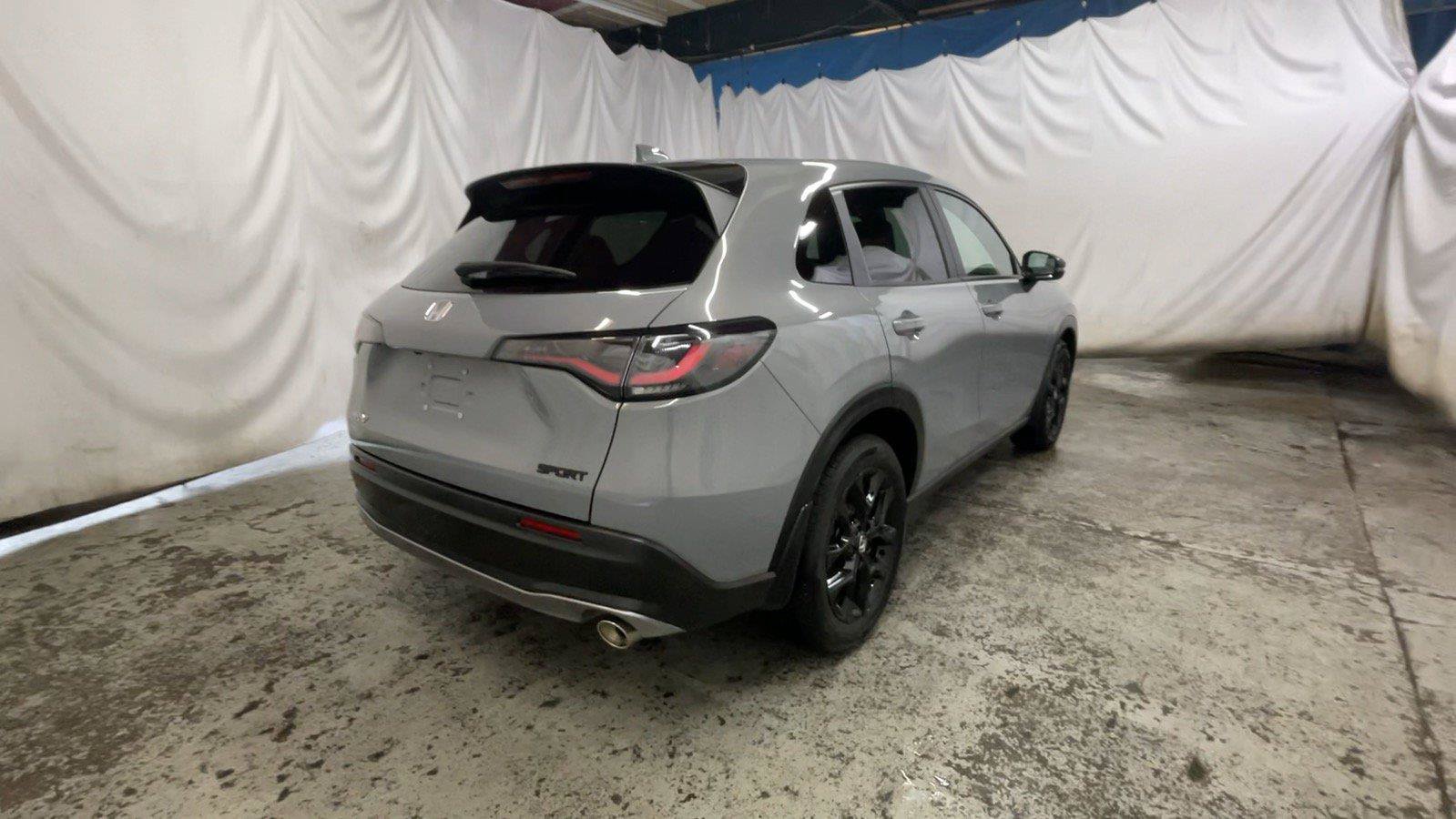 Certified 2025 Honda HR-V Sport image 6