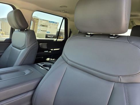 New 2026 Ford Expedition Active RWD image 25