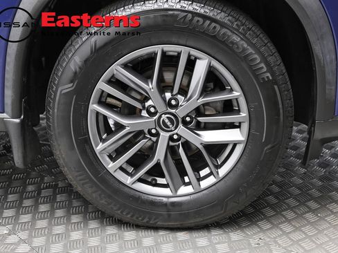 Used 2023 Nissan Rogue S AWD/4WD image 31