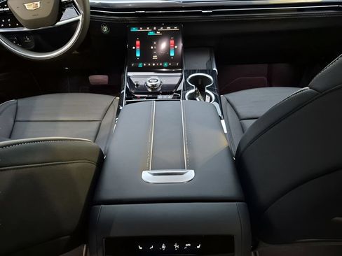 New 2026 Cadillac Escalade ESV Sport AWD/4WD image 23