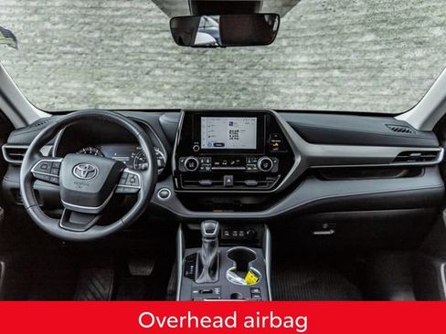 Certified 2025 Toyota Highlander XLE AWD/4WD image 30