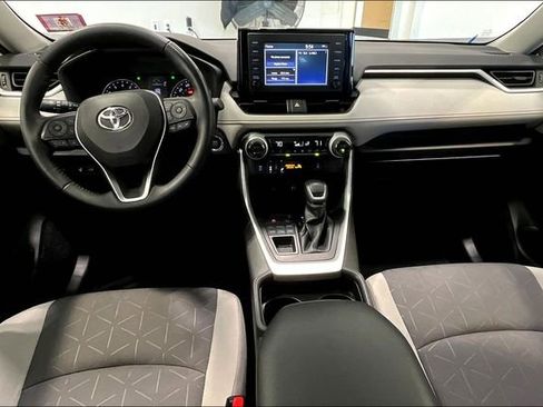 Used 2019 Toyota RAV4 XLE w/ Convenience Package AWD/4WD image 7