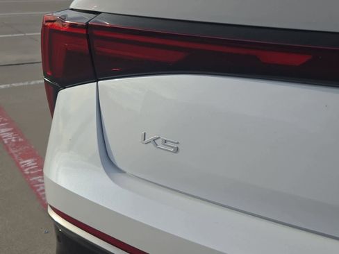 Used 2025 Kia K5 EX image 11