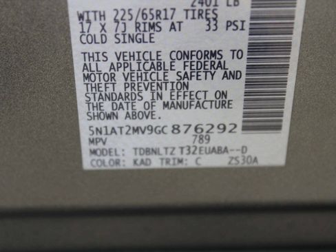 Used 2016 Nissan Rogue SV w/ SV Premium Package AWD/4WD image 10