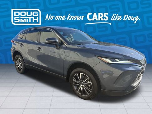 Used 2024 Toyota Venza LE image 5