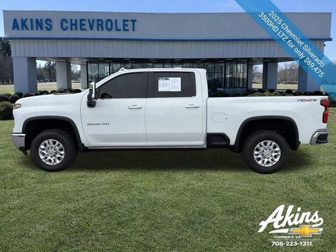 Used 2025 Chevrolet Silverado 3500 LTZ w/ LTZ Premium Package AWD/4WD image 12