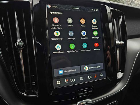 Certified 2025 Volvo XC60 B5 Core w/ Protection Package Premier image 30