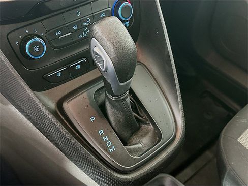 Used 2019 Ford Transit Connect XL image 16