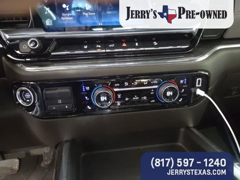 Used 2024 Chevrolet Silverado 3500 LTZ w/ LTZ Convenience Package AWD/4WD image 11