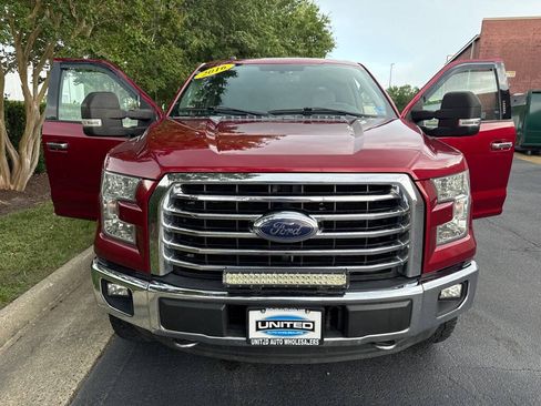 Used 2015 Ford F150 XLT w/ Equipment Group 301A Mid AWD/4WD image 8