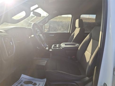 Used 2022 Chevrolet Silverado 2500 LT w/ Convenience Package image 18