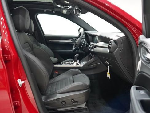New 2025 Alfa Romeo Stelvio Sprint image 36