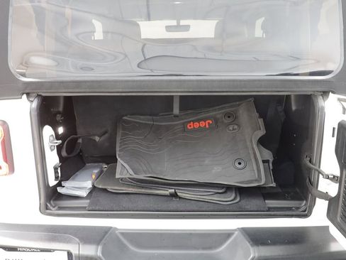 Used 2018 Jeep Wrangler Rubicon image 18