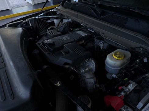 Used 2024 RAM 2500 Big Horn AWD/4WD image 12