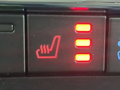 New 2026 Ford F250 Lariat w/ Black Appearance Package image 28