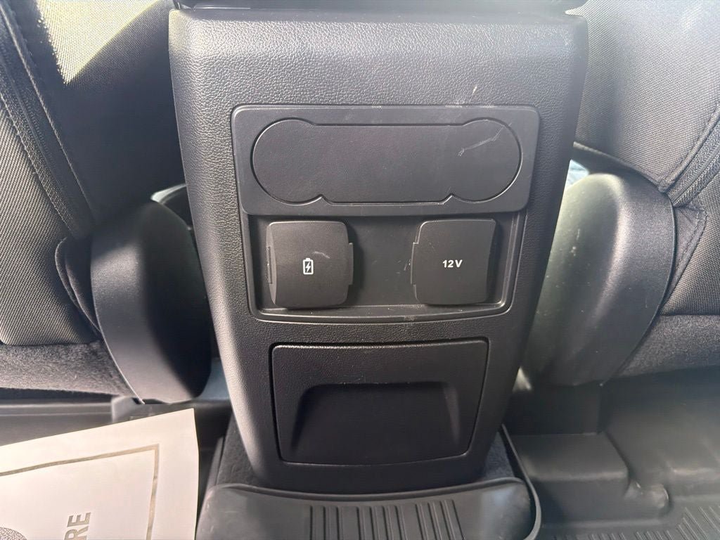 Used 2022 Ford Explorer XLT w/ Class IV Trailer Tow Package AWD/4WD image 20