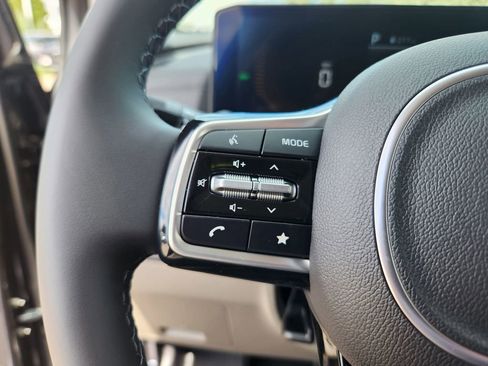 New 2026 Kia Carnival EX image 18