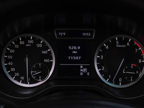 Used 2018 INFINITI QX30 Premium w/ Cargo Package image 21