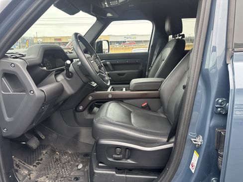 Used 2024 Land Rover Defender 110 X-Dynamic SE image 12