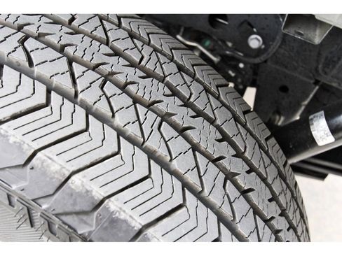 Used 2025 Ford F150 Platinum w/ FX4 Off-Road Package image 33